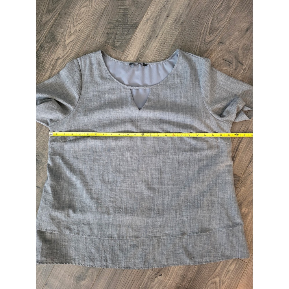 Women's sz 14/16 Grey Layered Short Sleeve Blouse Cutout V-Neck Business Casual - Picture 5 of 13